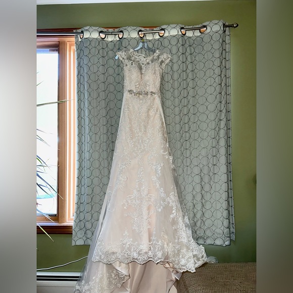 Wedding Dress BRAND NEW - Picture 6 of 9